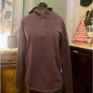 Columbia rare vintage women’s pullover